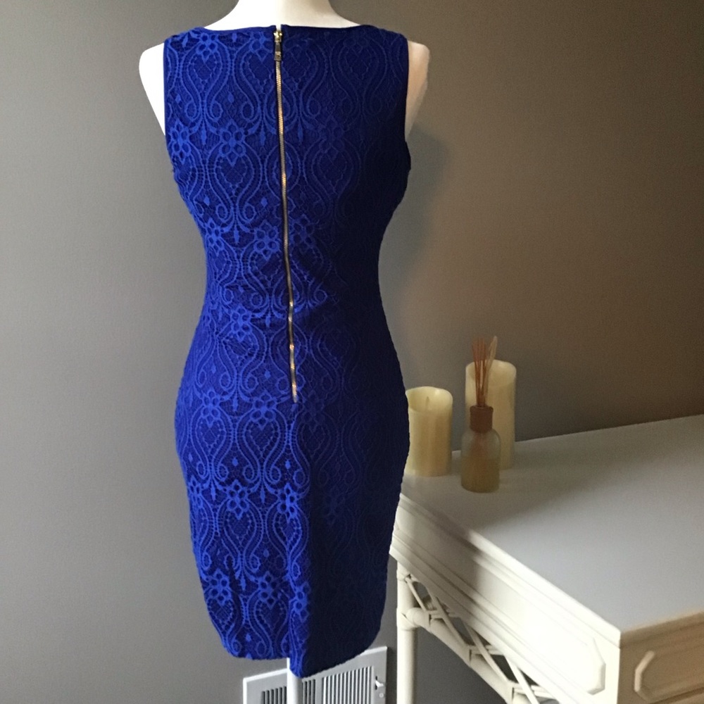 Dress - Picture 2 of 5